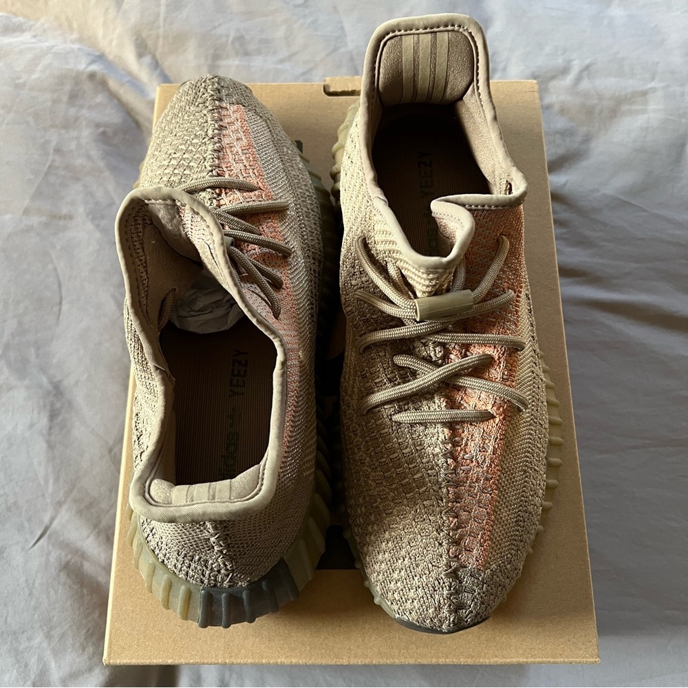Adidas Yeezy Boost 350 V2 Sand Taupe with Box - Picture 5 of 12